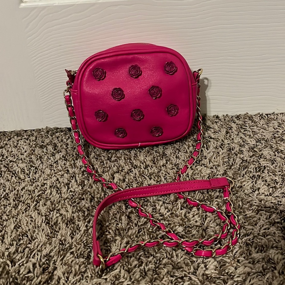 Betsy Johnson Crossbody Pink Purse 👛
